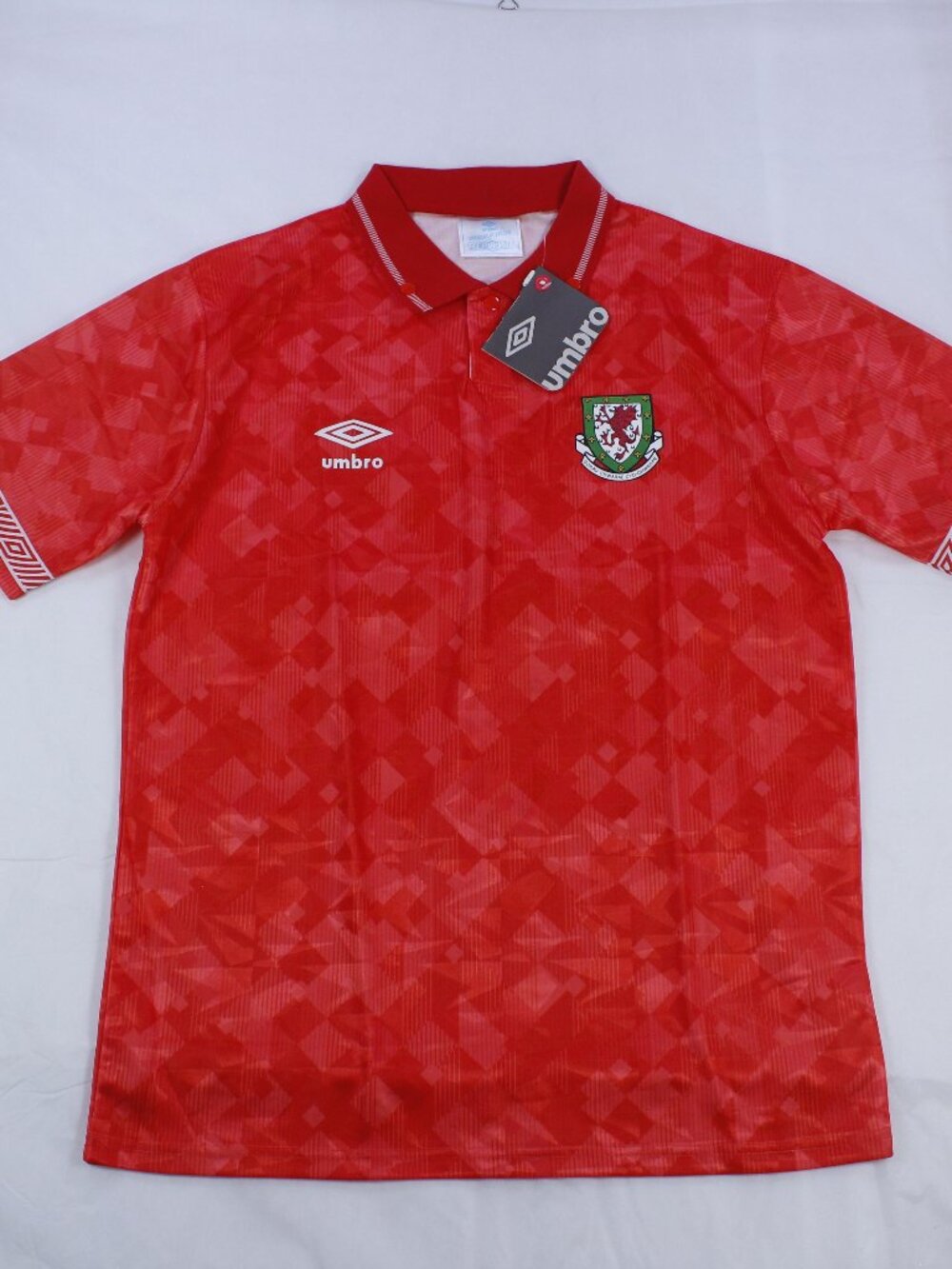 Vintage Wales Home Shirt 1990-1992 Umbro - Red - Size L